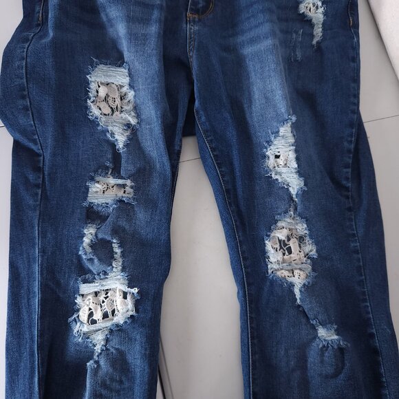 Judy Blue Skinny Jeans 16W Distressed Ripped Lace Patch Stretch Grunge Boho Y2K - Picture 10 of 14